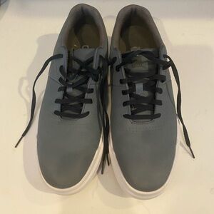 Men’s footjoy golf shoes size 10